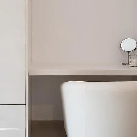 Elegant Apolonas Villa